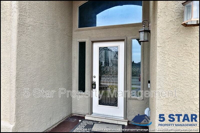 5005 Moon Ranch Ln - Photo 4 of 46