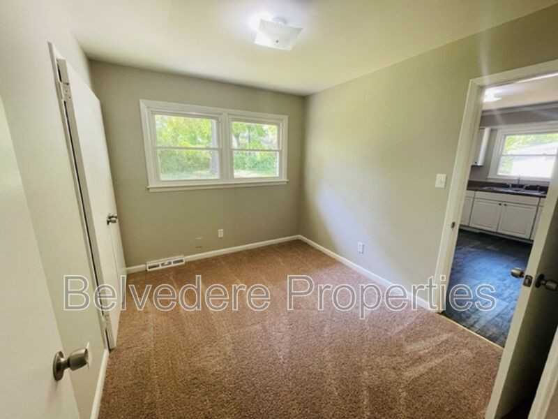 2308 Atlanta St - Photo 7 of 19