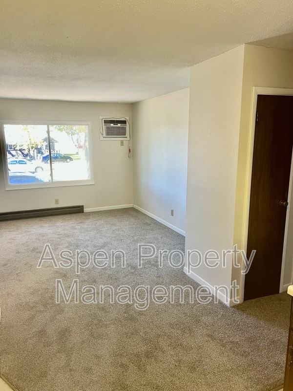 2216 Piper Pl #1 - Photo 2 of 7