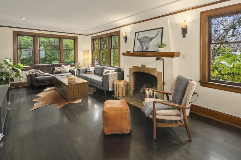 2226 E Louisa St - Photo 5 of 25