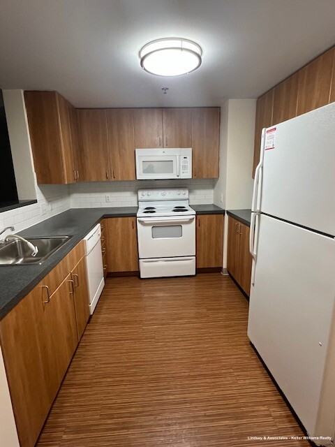 Brookline Ave #1025 - Photo 5 of 14