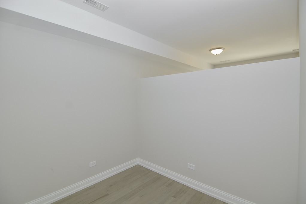 4046 N Milwaukee Ave #10Q - Photo 7 of 17