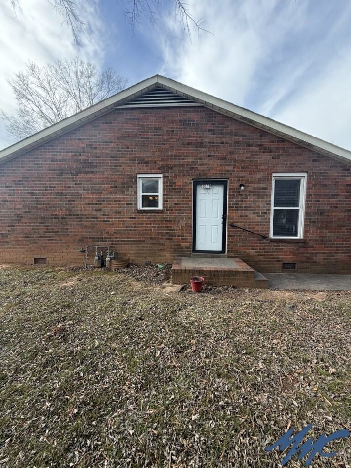 319 Lake Farm Rd #D - Photo 2 of 16