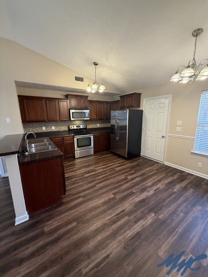 2129 Bimelech Ln - Photo 6 of 23