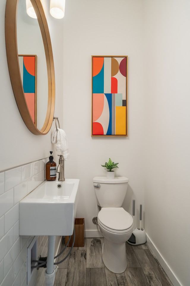 823 Orondo Ave #B - Photo 5 of 21