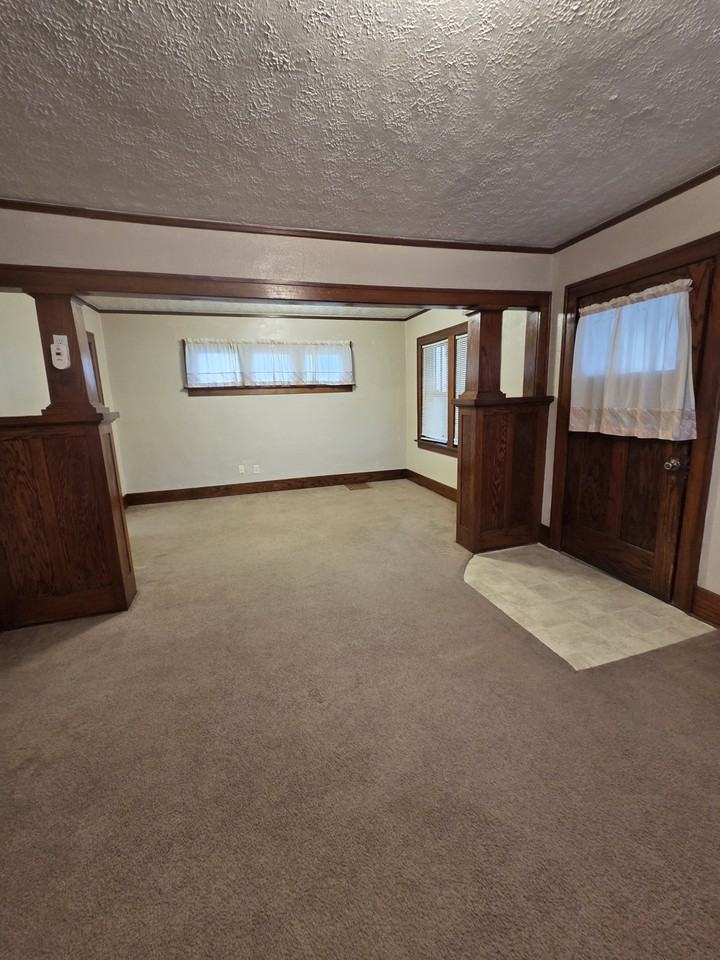 2400 S Henry St #NA - Photo 4 of 20