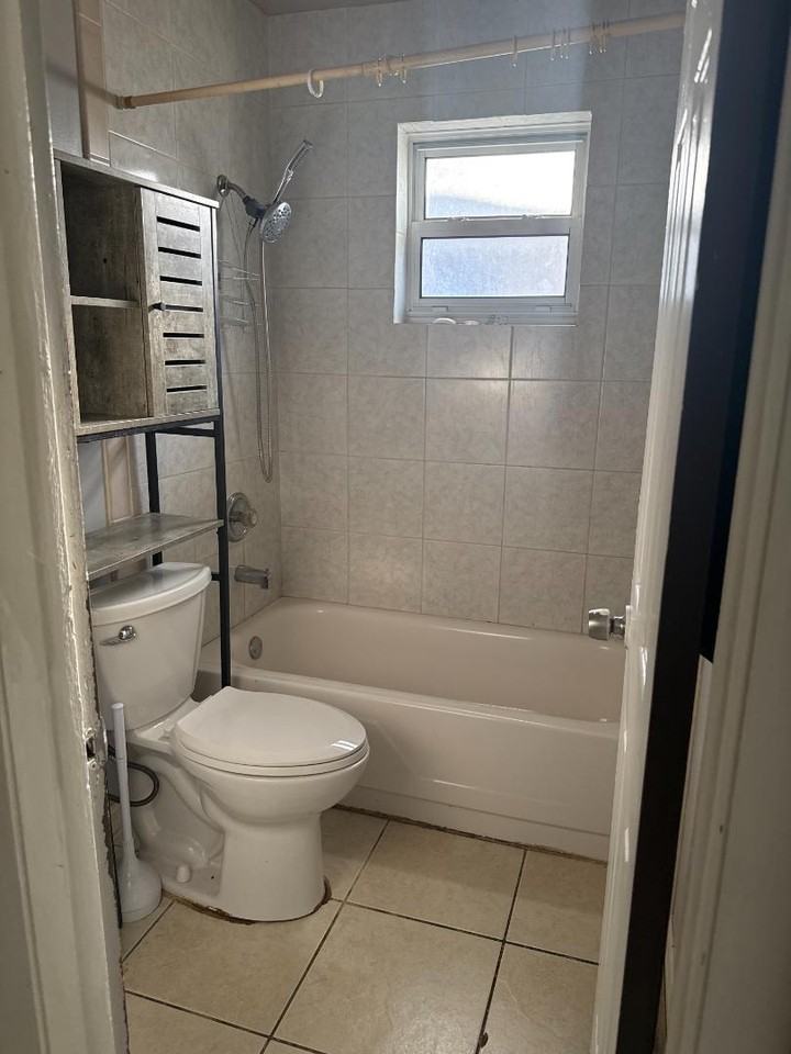 3742 Belmont St - Photo 2 of 7