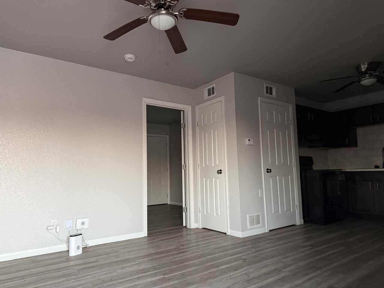 2810 Cedar Cir #3 - Photo 4 of 7