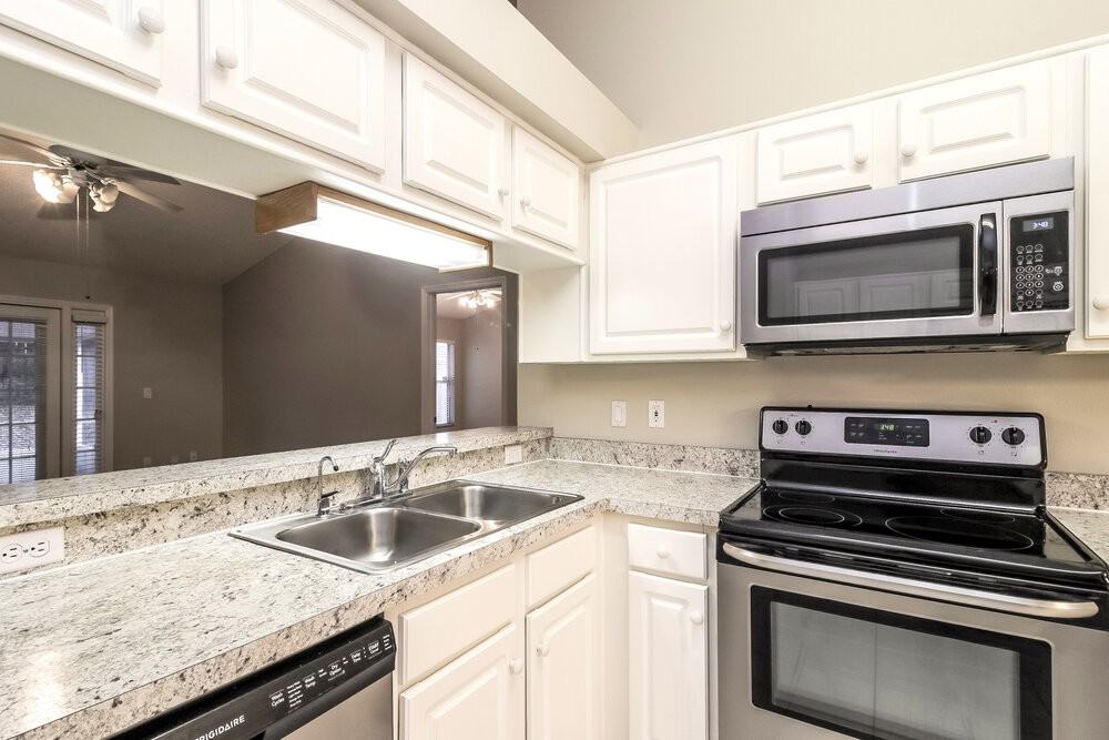 4511 Wyndcliff Cir - Photo 7 of 16