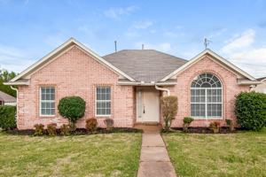 featured image of 3920 Paramount Cv