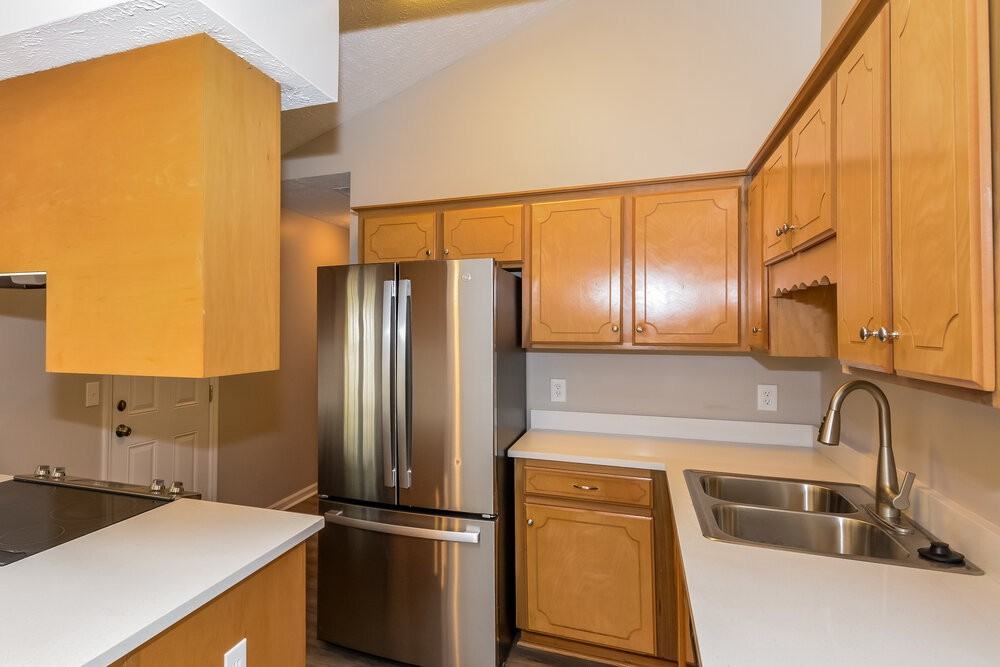 4046 Margo Cir - Photo 7 of 16