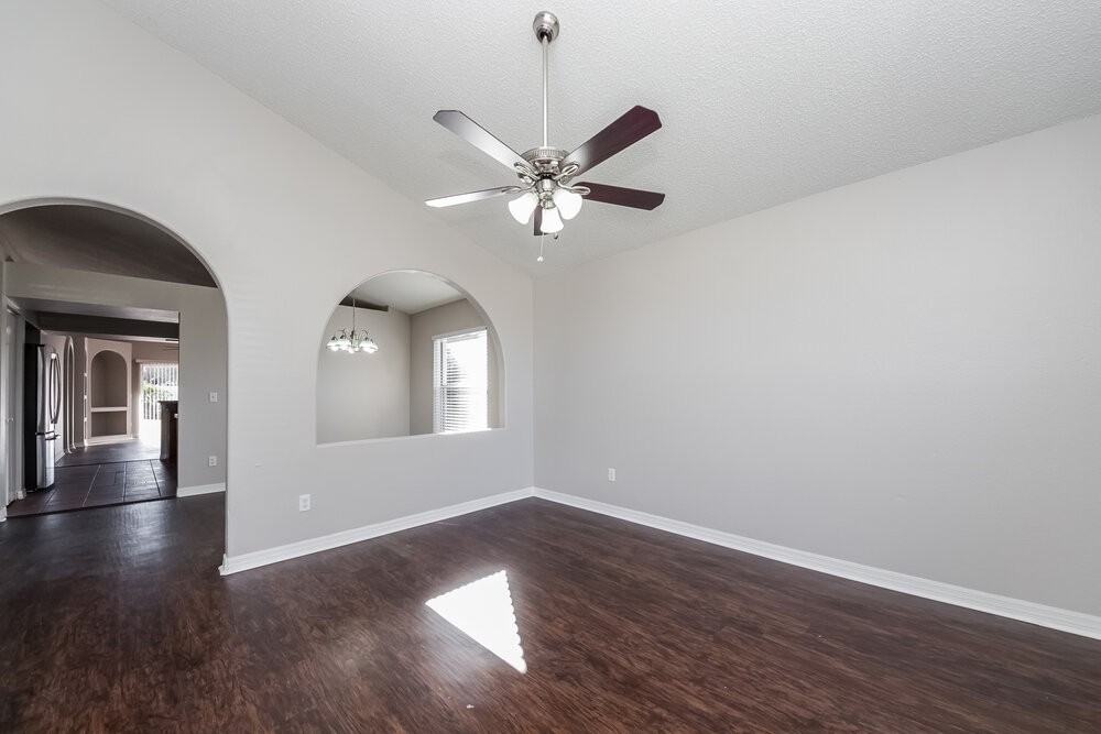 16444 Coopers Hawk Ave - Photo 3 of 15