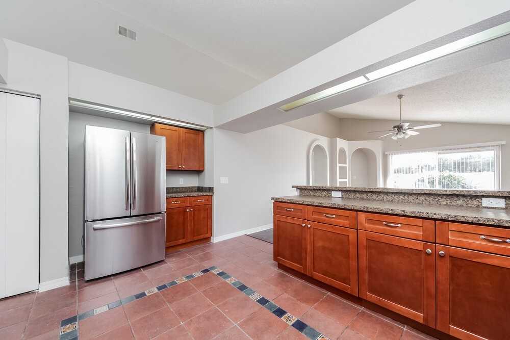 16444 Coopers Hawk Ave - Photo 7 of 15