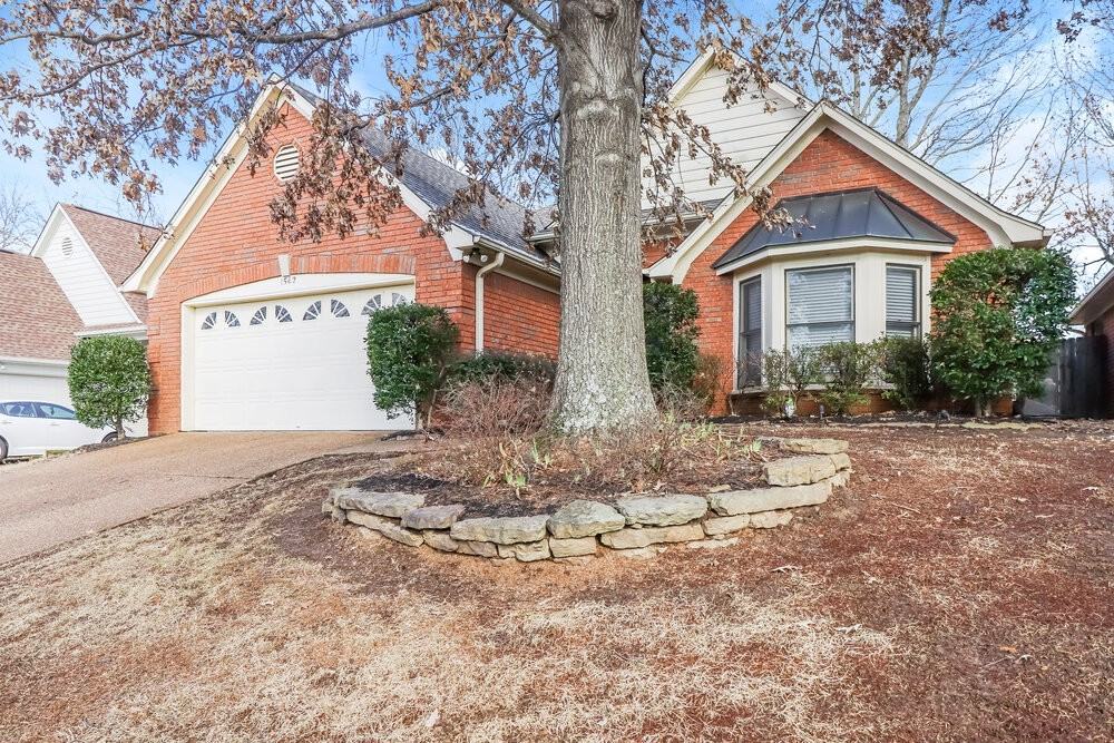 1562 Appling Wood Cv N - Photo 3 of 16