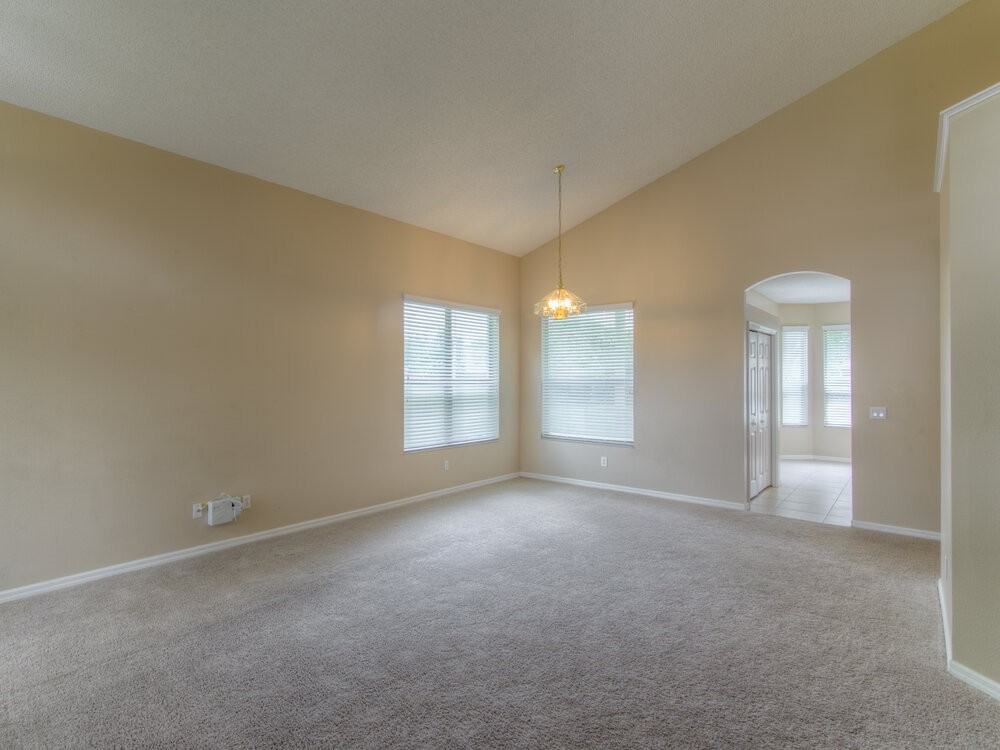 671 Hardwood Cir - Photo 3 of 15