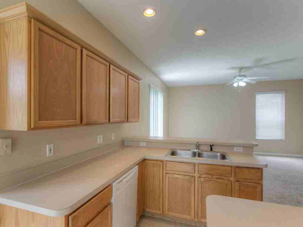 671 Hardwood Cir - Photo 5 of 15