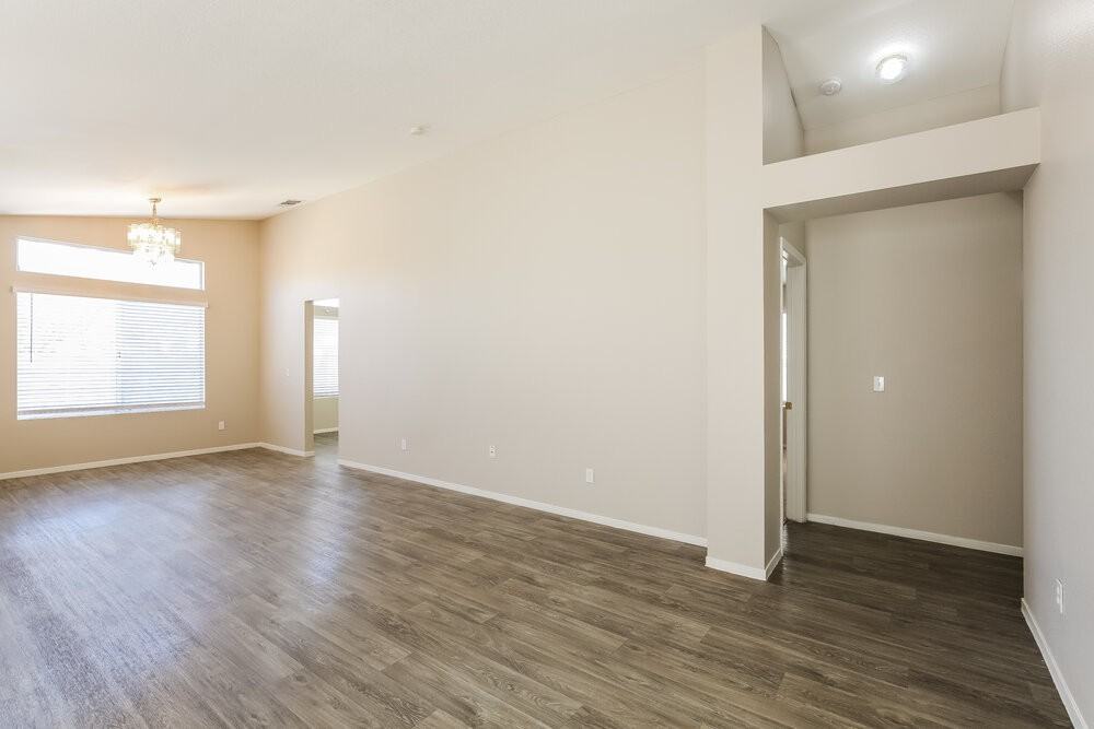 1724 Villa Vista Way - Photo 3 of 16