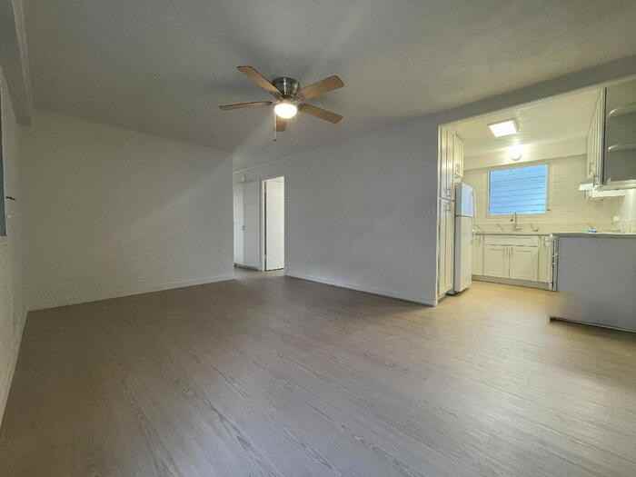 1109 Davenport St - Photo 2 of 5