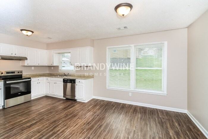 295 Wilson Mill Rd Sw - Photo 5 of 20