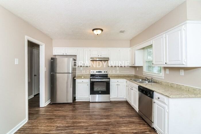 295 Wilson Mill Rd Sw - Photo 6 of 20