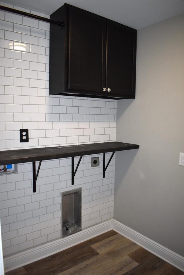 8131 Toledo St - Photo 7 of 9