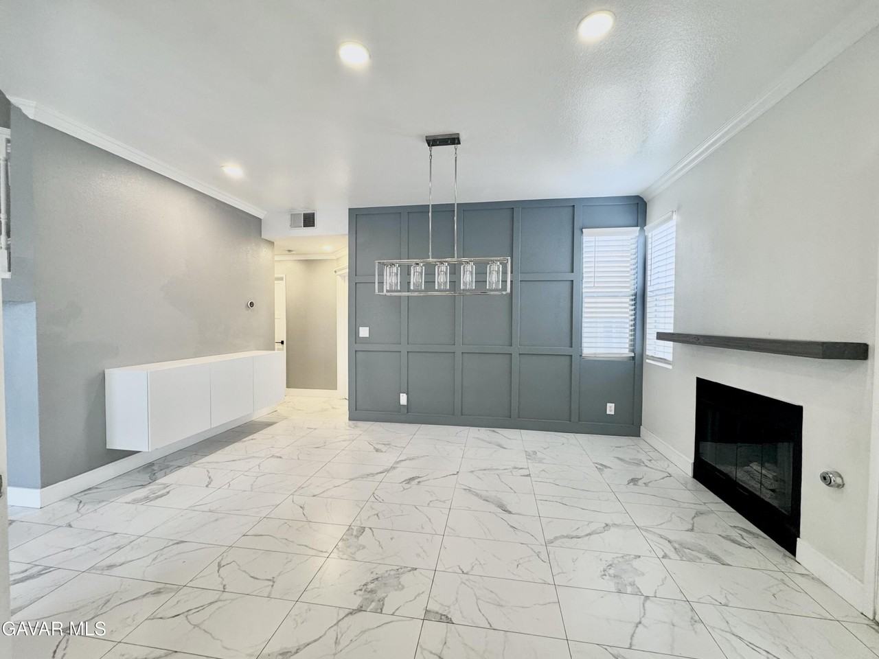 2643 Summerchase Ave - Photo 3 of 23