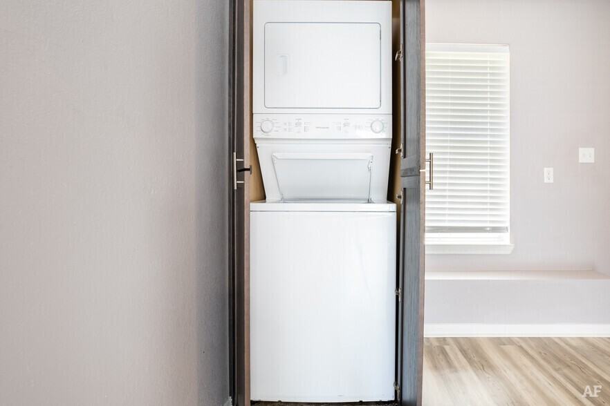 2827 Cedar Circle - Photo 7 of 7