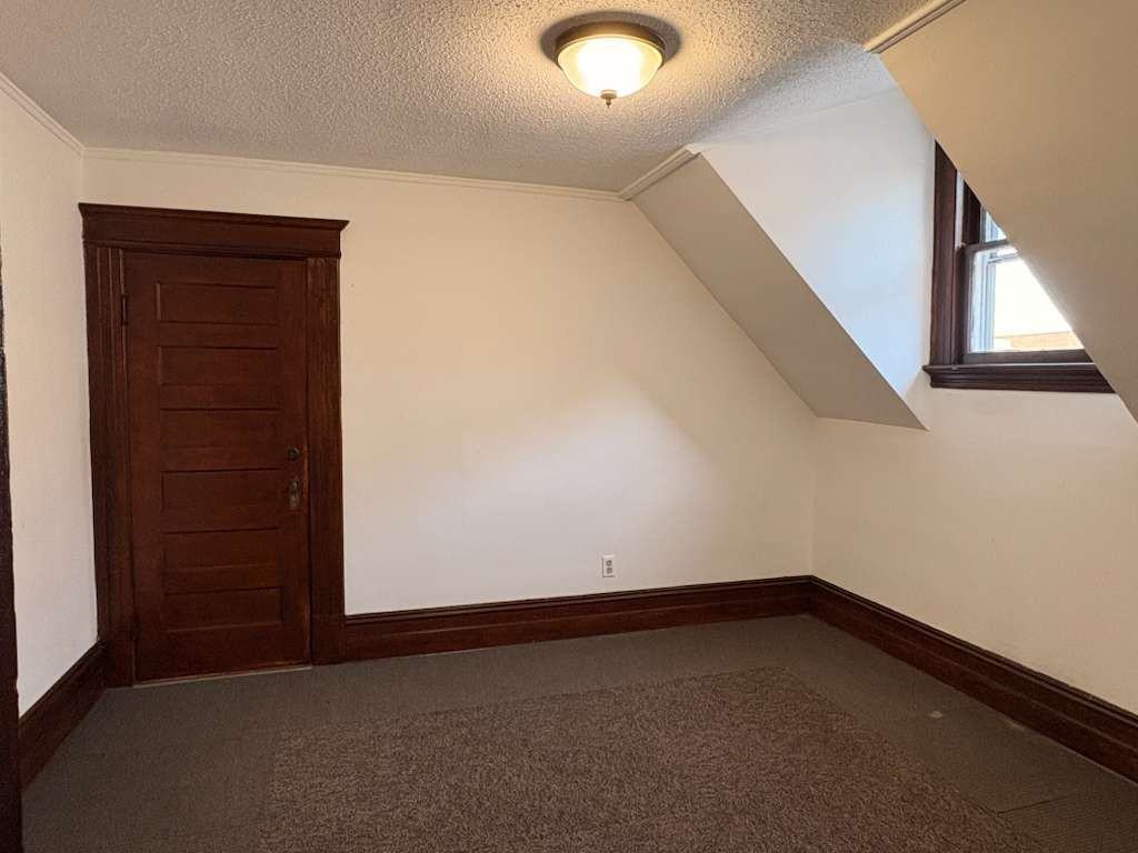 331 Chestnut Street - Photo 5 of 11