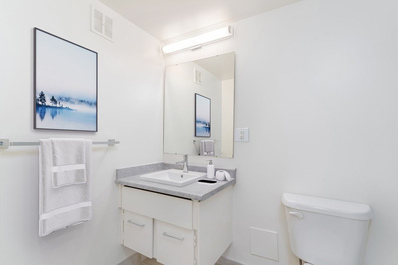 Victorian Arms - Photo 4 of 11