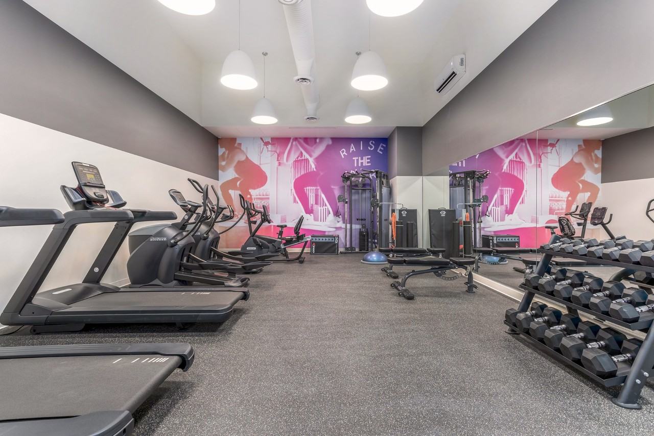 Sturgeon Point Villas - Photo 7 of 8