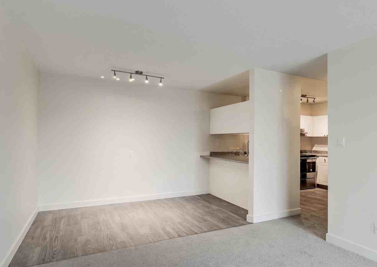 Suncourt Place - Photo 5 of 6