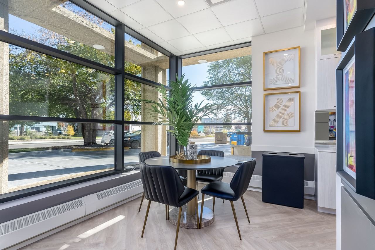 Sir William Place - Photo 5 of 25