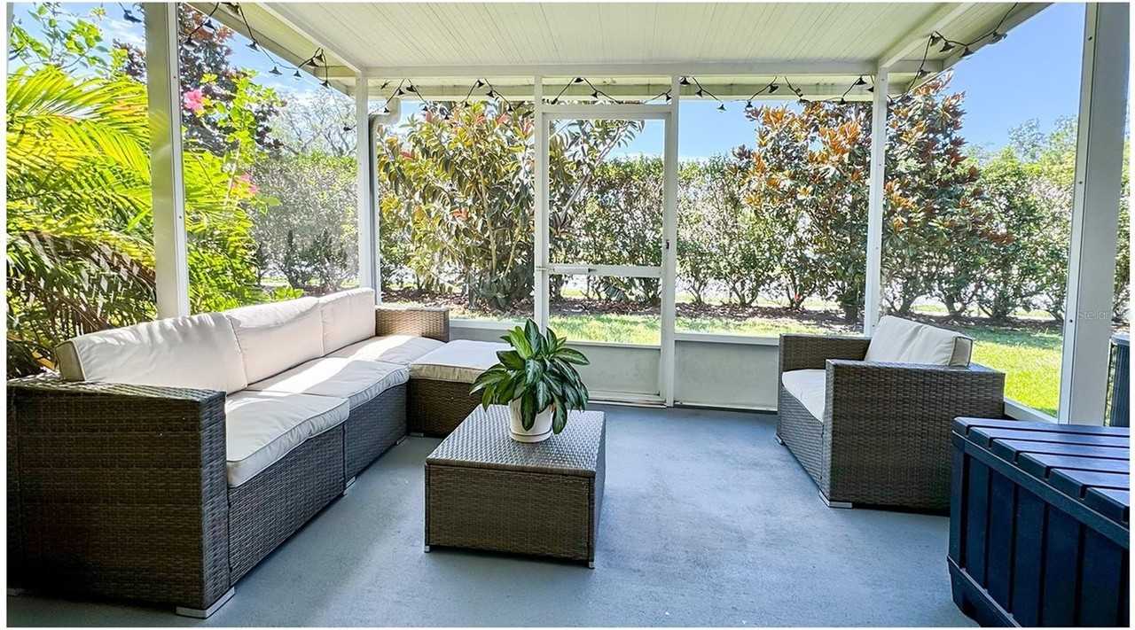 2752 Merrieweather Ln - Photo 3 of 16