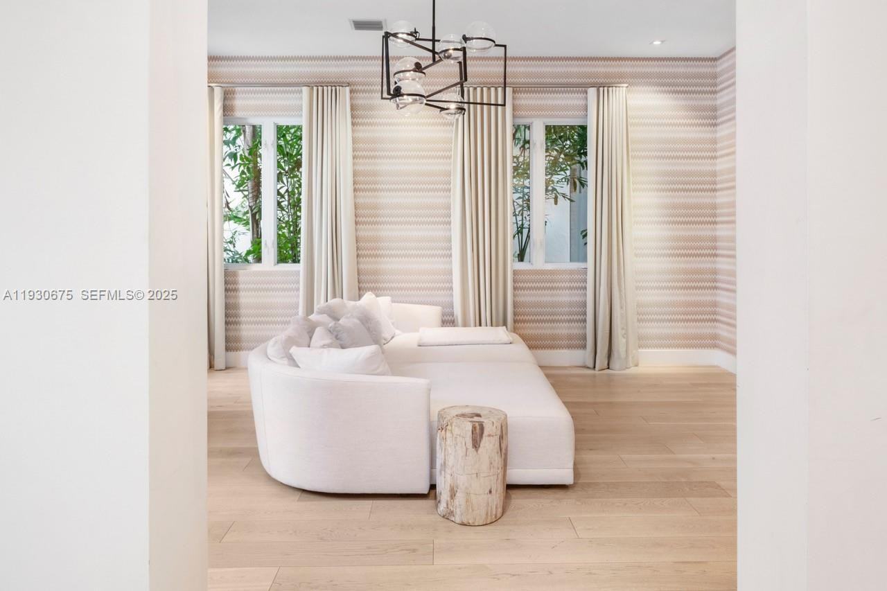 NE 77th St & Biscayne Blvd - Photo 6 of 17