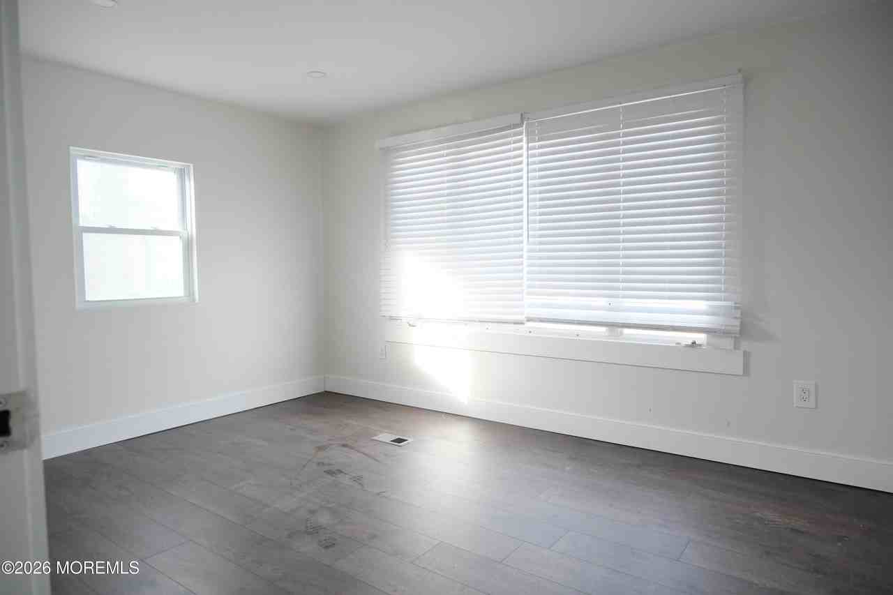 335 Adams St - Photo 6 of 7