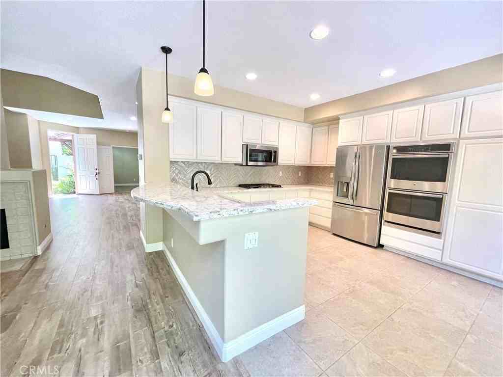 32 Bogey Ln - Photo 2 of 34