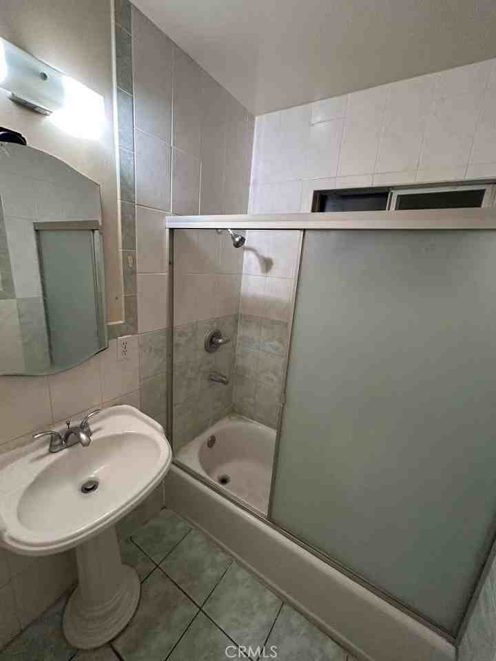 2646 Falling Leaf Ave #C - Photo 4 of 26