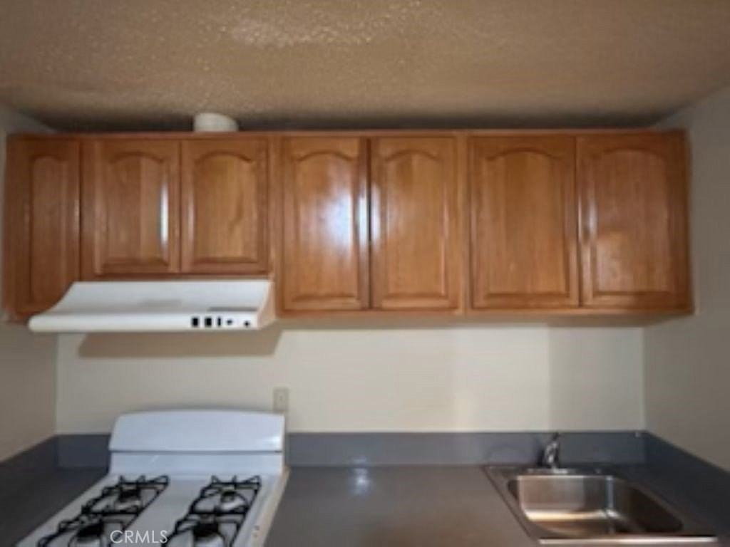 2646 Falling Leaf Ave #C - Photo 7 of 26