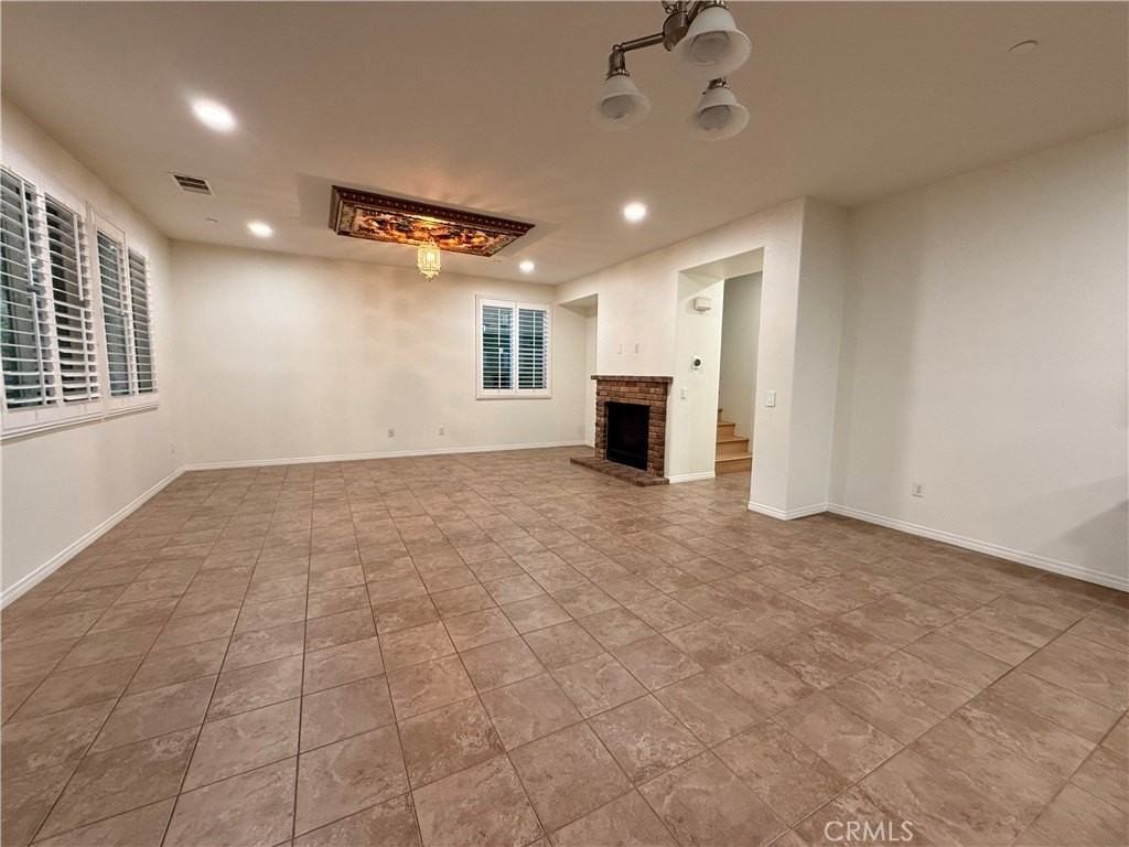 28301 Esplanada Dr - Photo 5 of 26