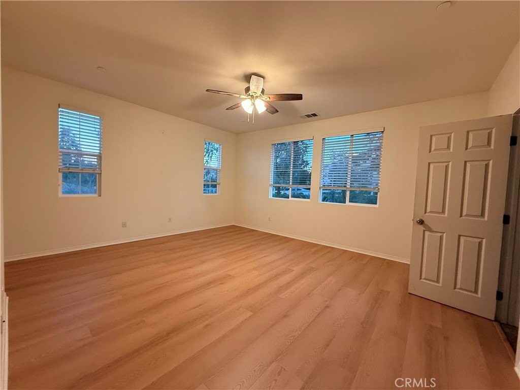 28301 Esplanada Dr - Photo 7 of 26