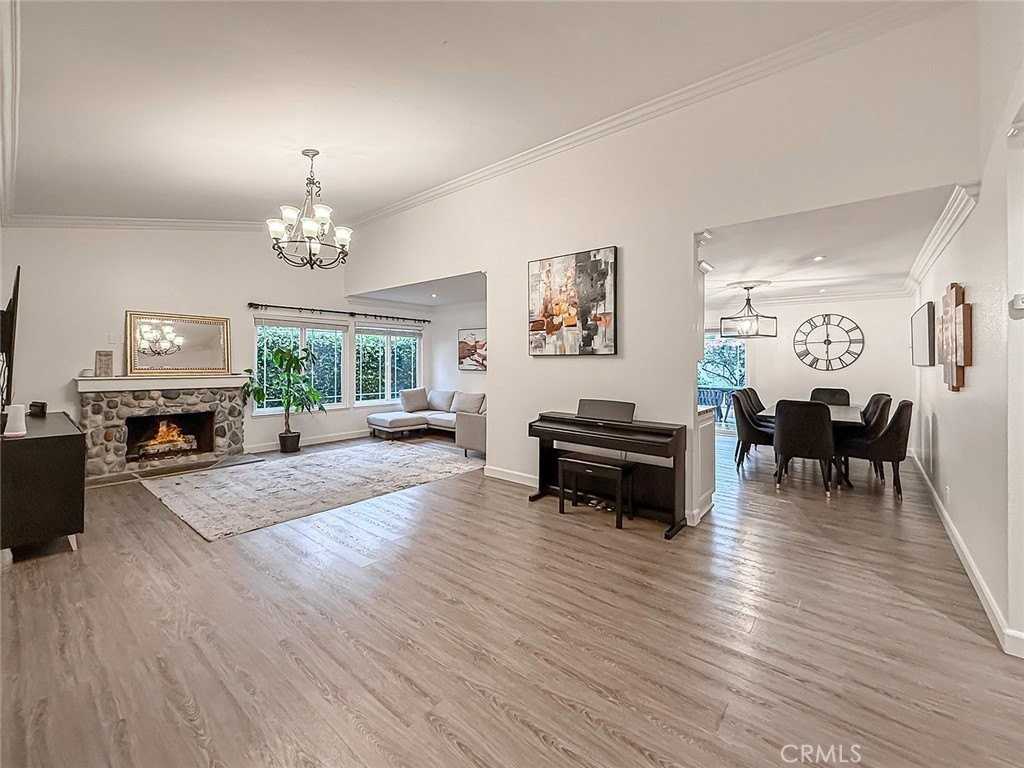 2685 Velarde Dr - Photo 4 of 41