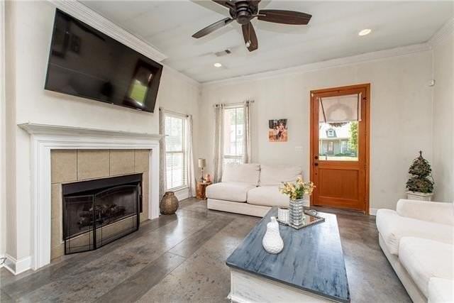 810 St Joseph Dr - Photo 7 of 27