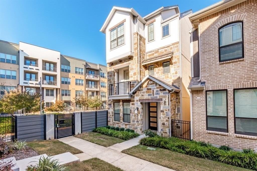 8202 Laflin Ln - Photo 2 of 22