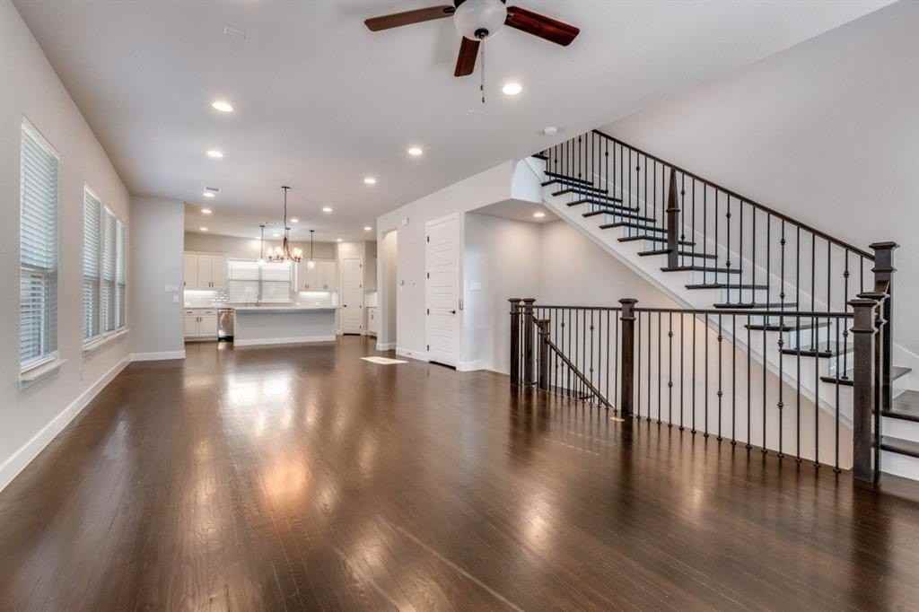 8202 Laflin Ln - Photo 7 of 22