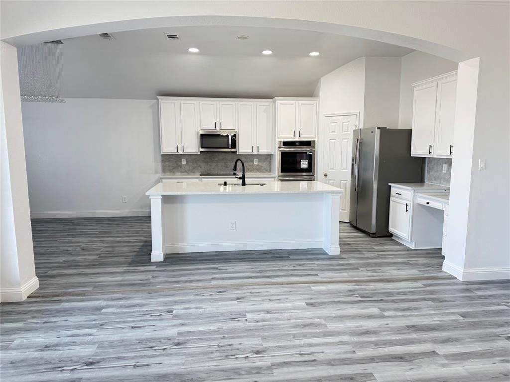 910 Cutting Horse Dr - Photo 3 of 29