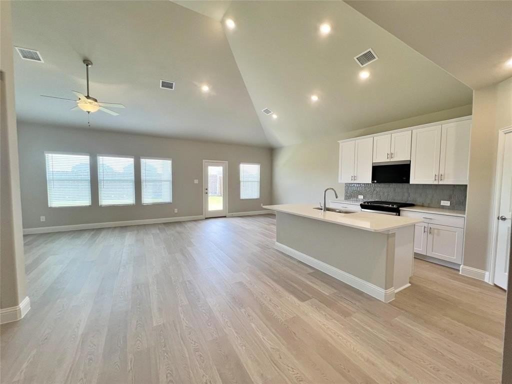 678 Woodland Ave - Photo 2 of 34