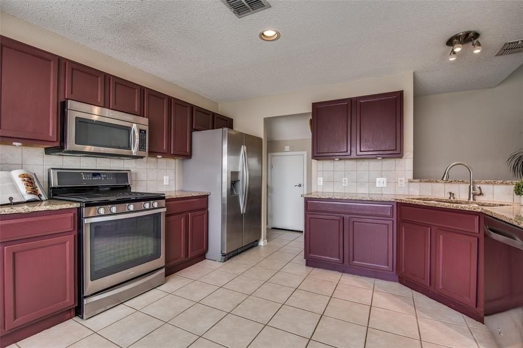 5000 Evergreen Dr - Photo 7 of 25