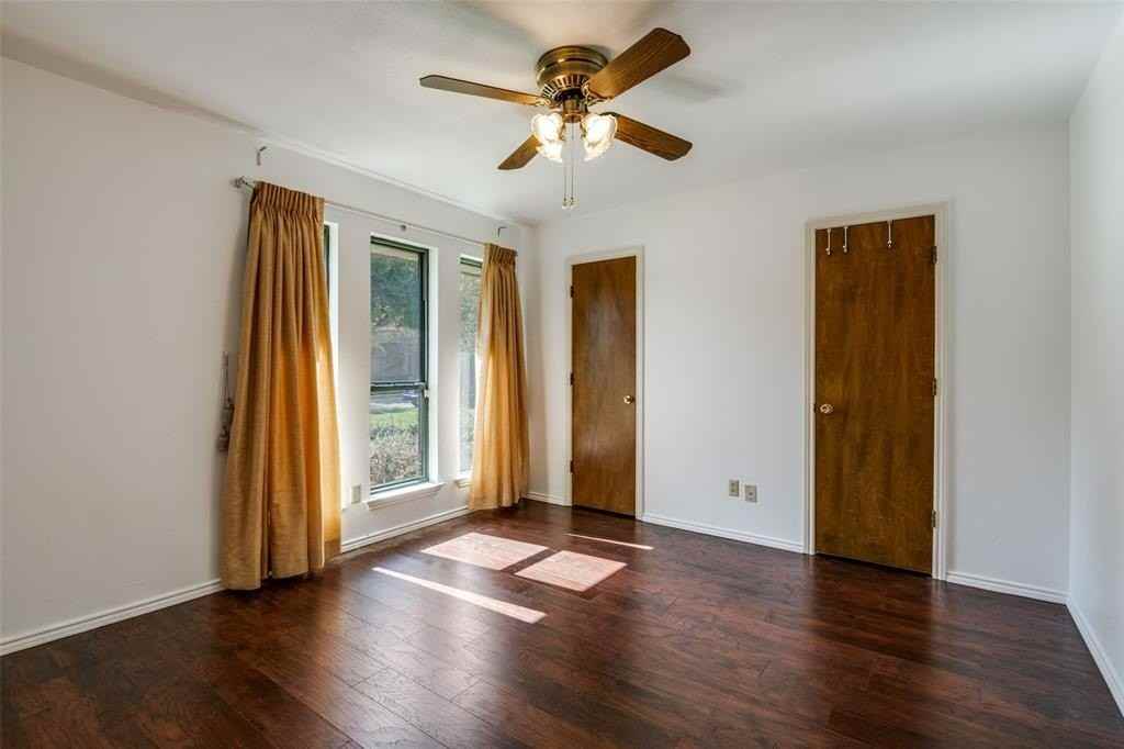 1701 Midcrest Dr - Photo 2 of 24