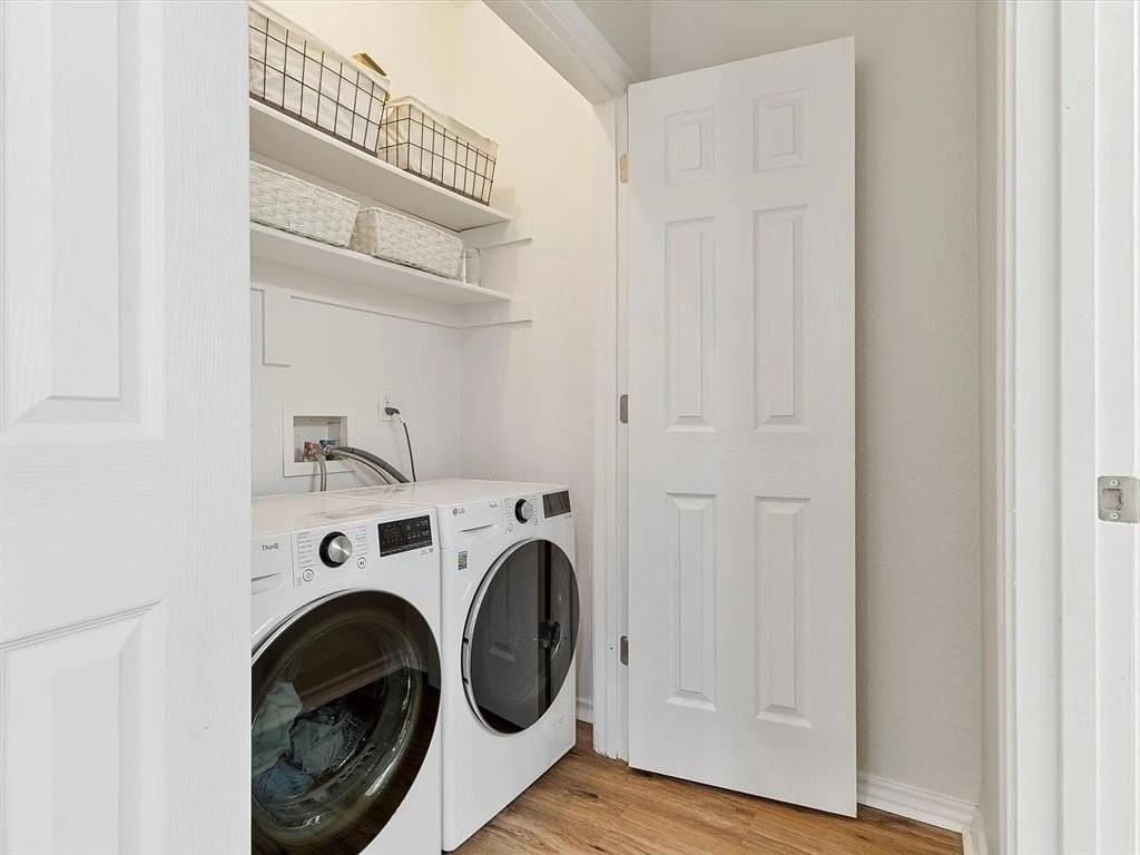 2305 Homewood Ln - Photo 6 of 12