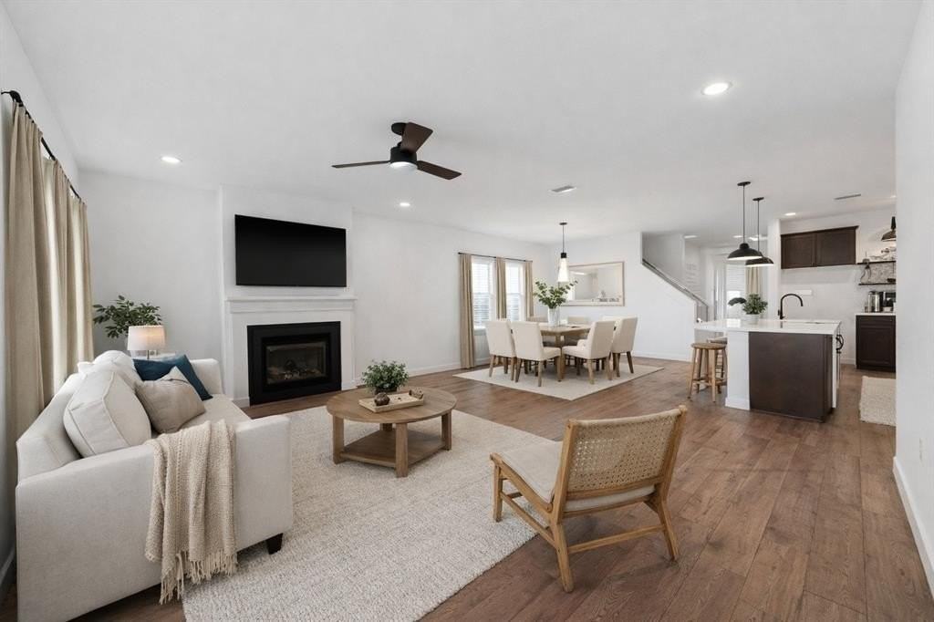 1401 Richardson St - Photo 3 of 19